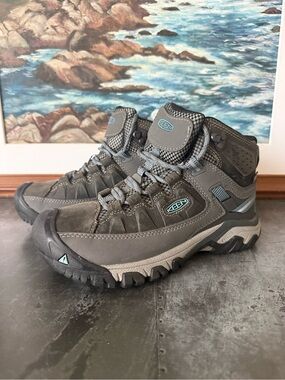 Keen Gray Hiking Boots with Teal Logo Accents